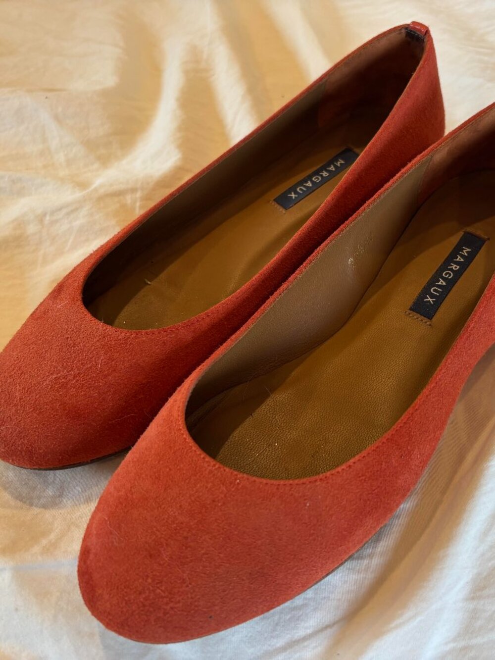 ORANGE/RUST COLOR SUEDE MARGAUX BALLET FLATS 38.5 WIDE